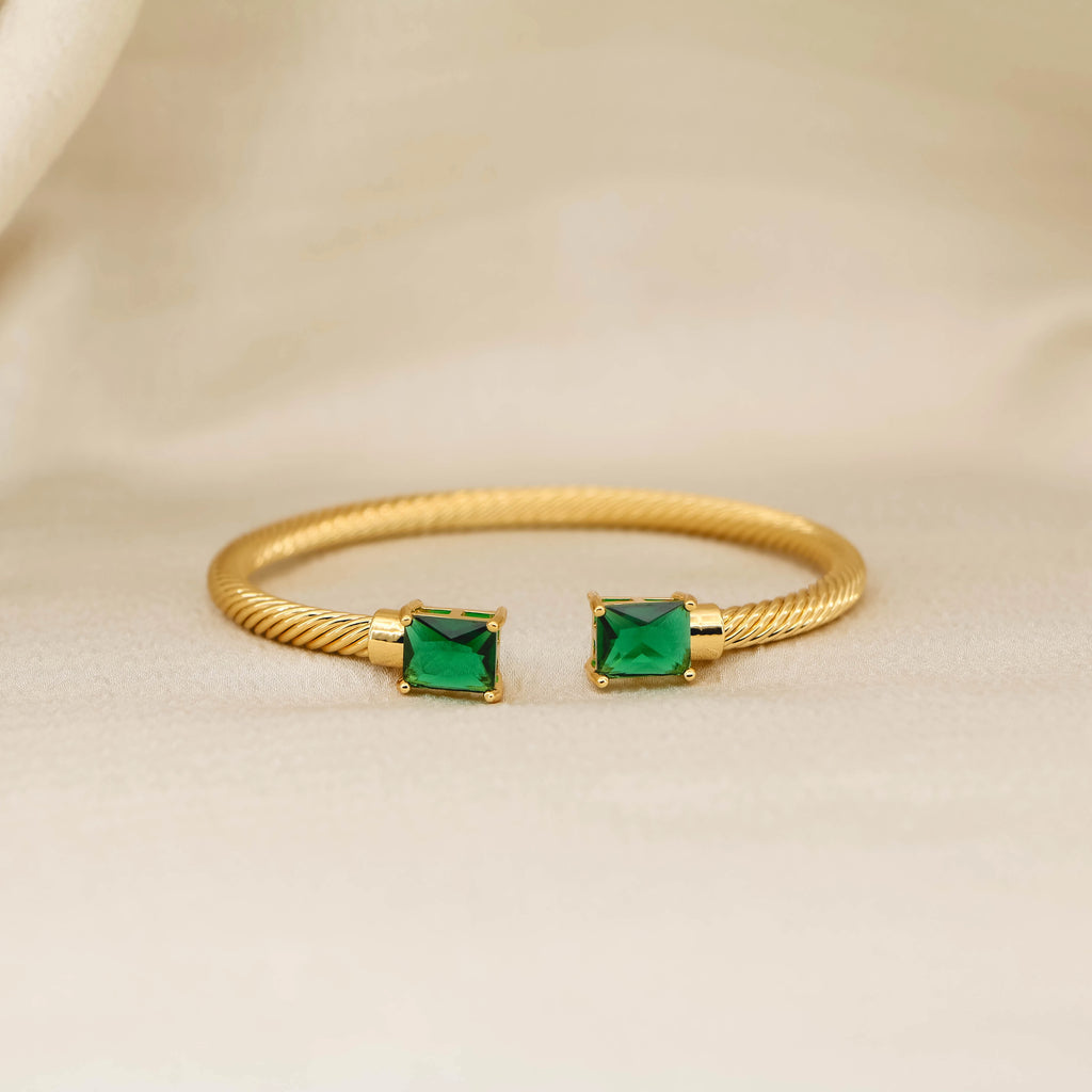 Emerald Muse Cuff – 18K Gold Plated