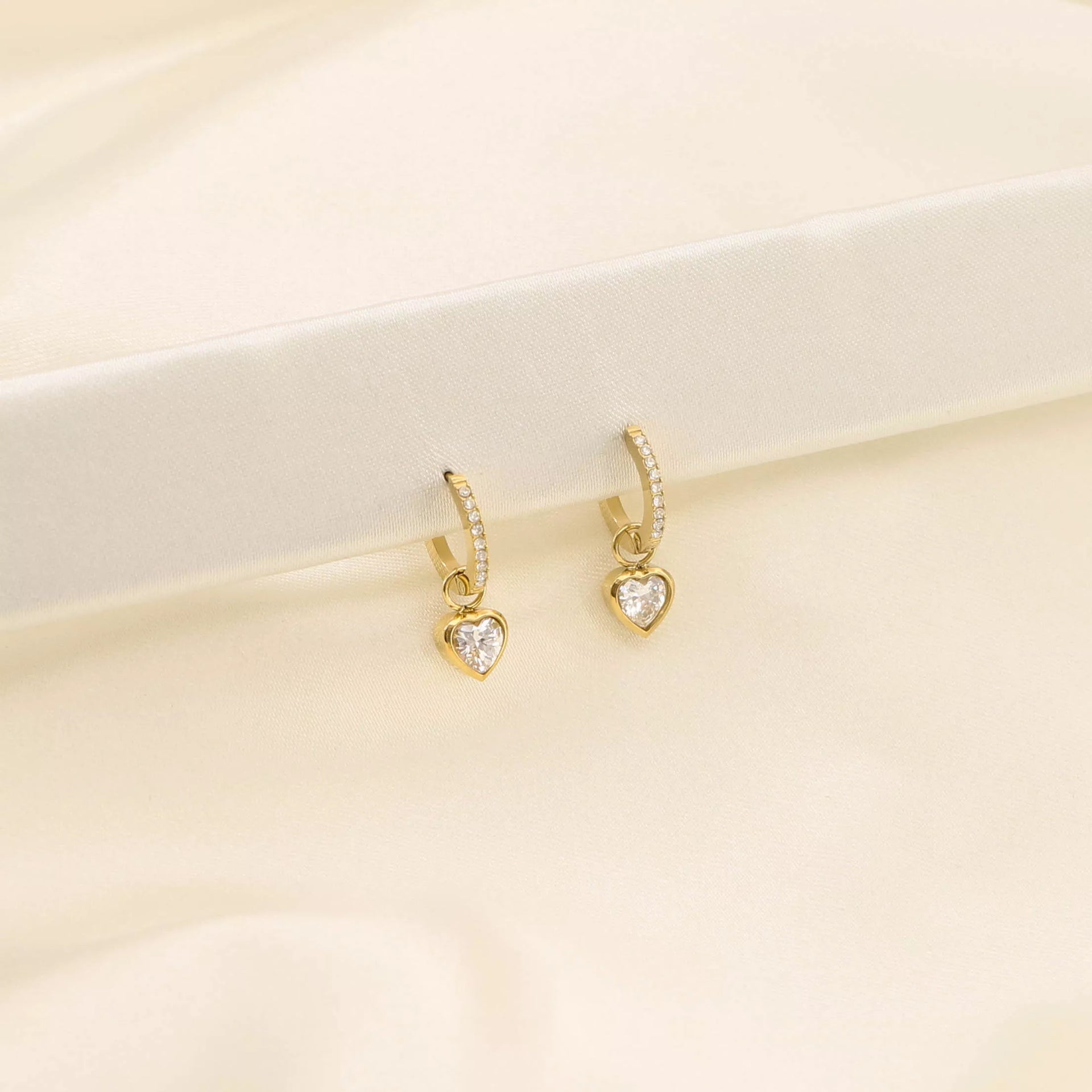 Elina – 18K Gold Plated Zirconia Heart Huggies