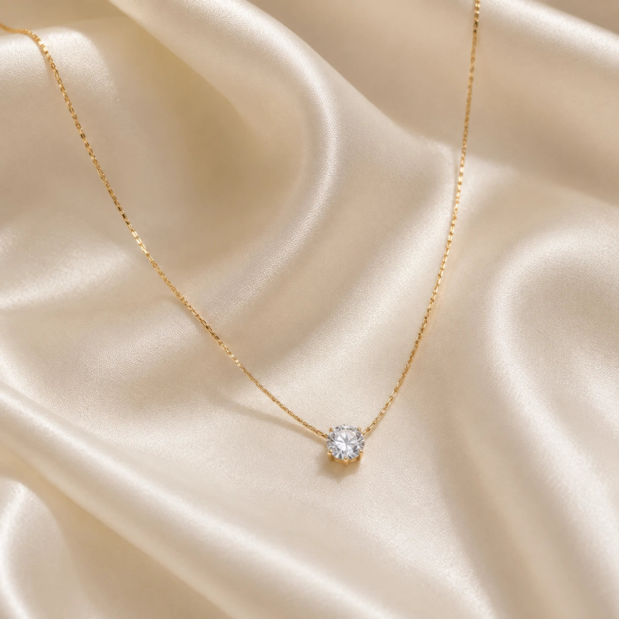 Elara Solitaire Necklace – 18K Gold Plated