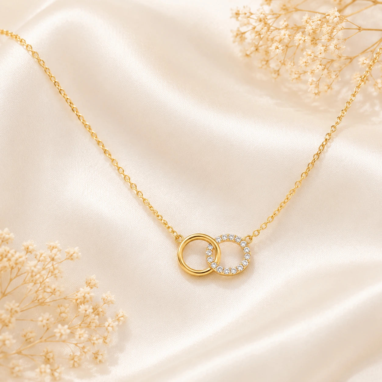 Selene Interlock Necklace – 18K Gold Plated