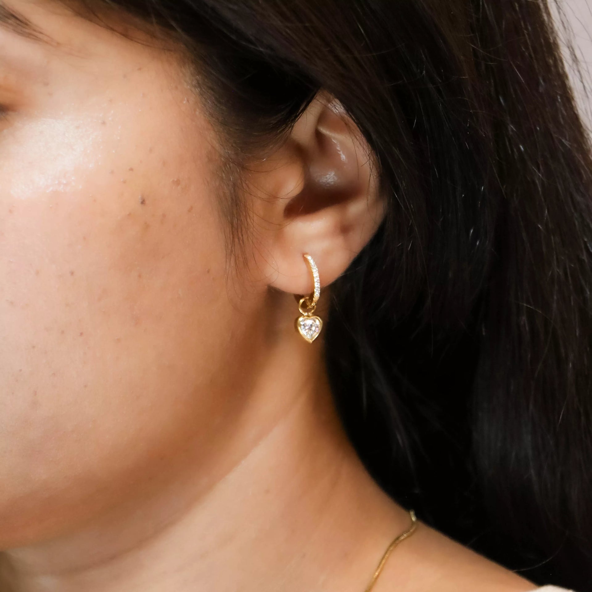 Elina – 18K Gold Plated Zirconia Heart Huggies