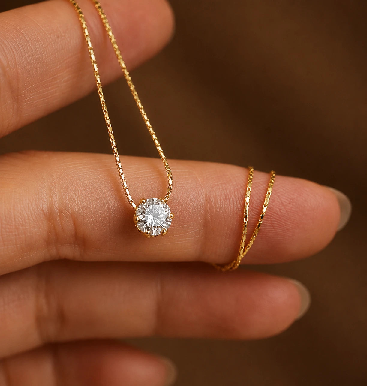 Elara Solitaire Necklace – 18K Gold Plated