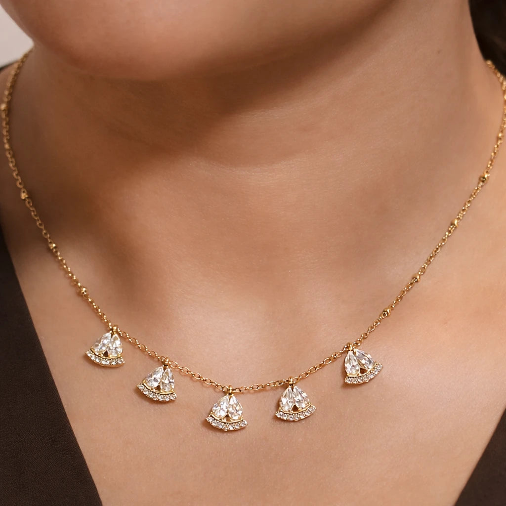 Arwena – 18K Gold Plated Crystal Bloom Necklace
