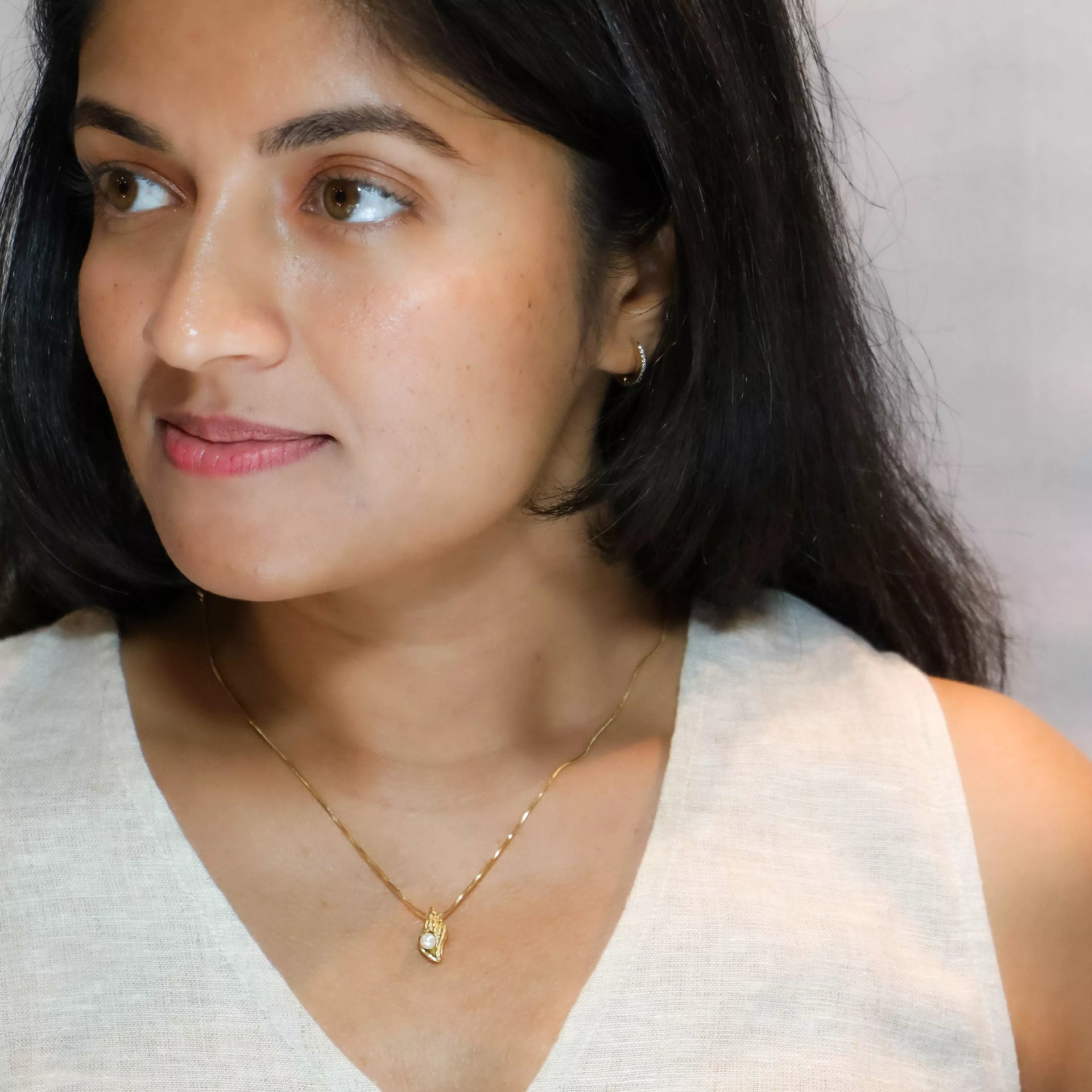 Kaira – 18K Gold Plated Shell Pearl Necklace