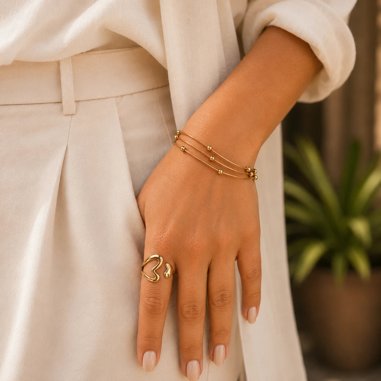 Amora Adjustable Heart Ring – 18K Gold Plated