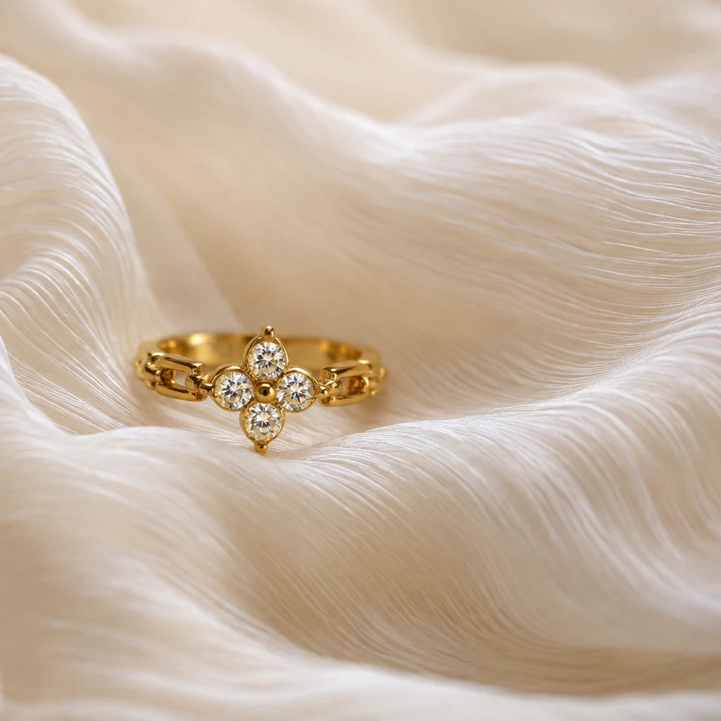 Elira – 18K Gold Plated Floral Ring